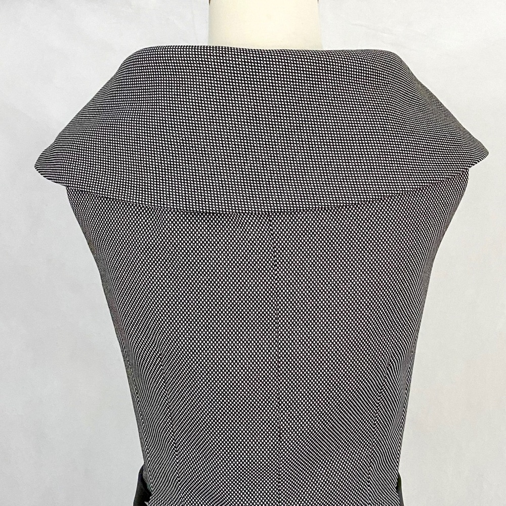 Tahari Sleeveless Wide Neck Pattern Sheath Dress - Picture 7 of 10